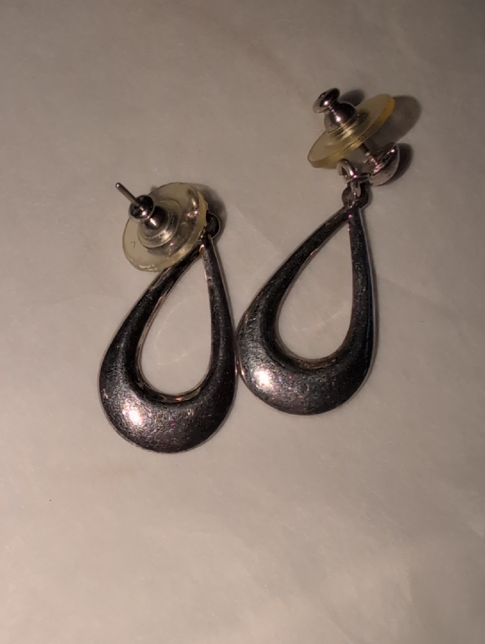 ❤️‍🔥10/$10❤️‍🔥 Silver Teardrop Dangle Earrings